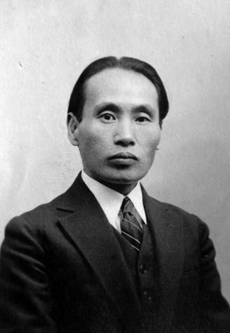 Hitoshi Tsuzuki